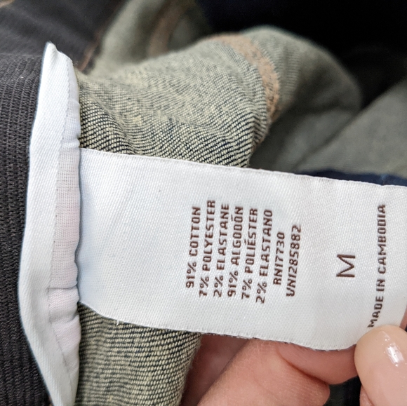 Liz Lange Target maternity jeans - Picture 5 of 7